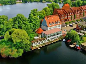 Restaurant Und Hotel Zum Weissen Ross