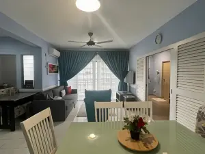 D'Savoy  Homes @Famosa 2Room