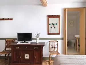 Casa da Praça - Guest House