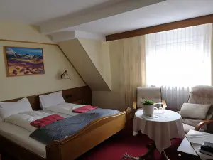 Zum Erbacher Hof