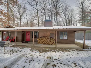 Pet-Friendly Irons Cottage with Fire Pit and Fireplace