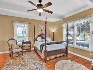 The Hill House Bed & Breakfast