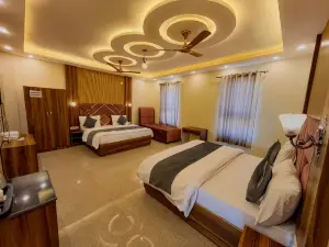 Hotel Grand Safari