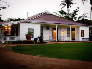 De Charmoy Estate