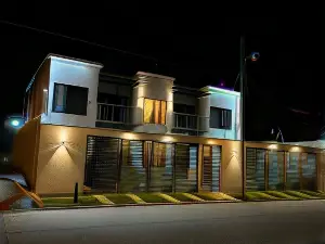 Apartamentos Orquidea Dorada Apt 101 & 104