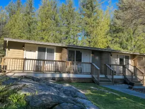 Stonewater Motel