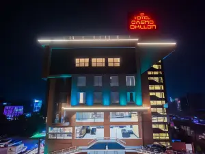 Grand Dhillon Hotel
