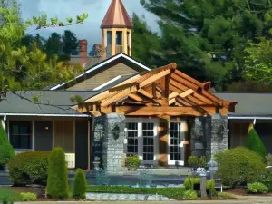 Village Inn - Blowing Rock