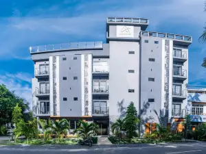 AIG GRAND HOTEL FUVAHMULAH