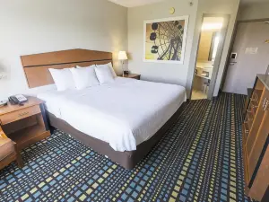 Days Inn by Wyndham Florence Cincinnati Area