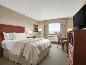 Days Inn & Suites by Wyndham Brandon