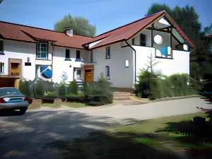 奧斯諾盧布斯基森林河谷旅館