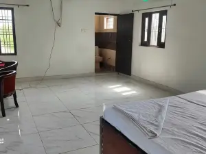 OYO 70136 Vrinda Inn