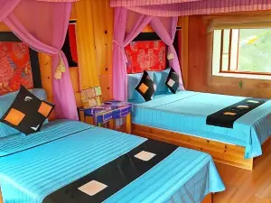 Hong Thu Homestay & Bungalow