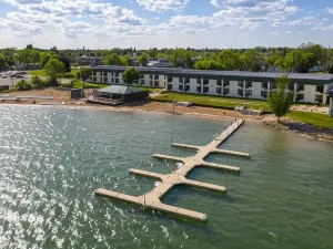Tawas Bay Beach Resort & Conference Center