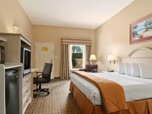 Baymont by Wyndham Crestview