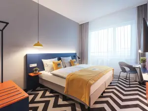 Holiday Inn - the niu, Form Stuttgart Feuerbach by IHG
