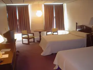 Old National Hotel