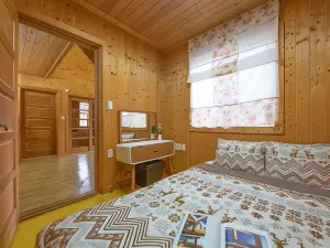 Muju Laze Pension