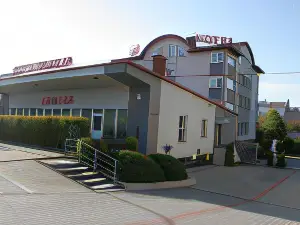 Hotel Trojka