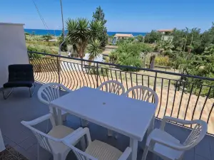 Nina's House 2, a 300 Metri Dal Mare