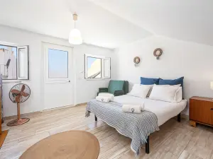 Caparica Beach Apartment by Host-Point