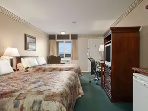 Travelodge by Wyndham Kamloops Mountview