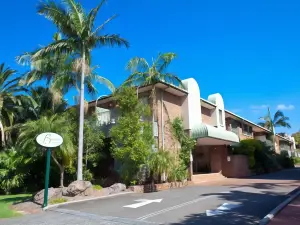 The Belmore Apartments Hotel