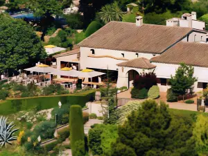 Le Castellaras - Restaurant & chambres d'hôtes Fayence