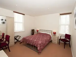 Cunard Apartments