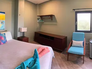Mama Lola Bed and Breakfast