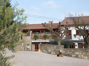 Tourist Farm Tonin
