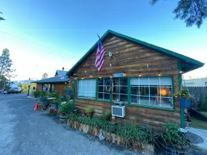 Columbia Point Resort