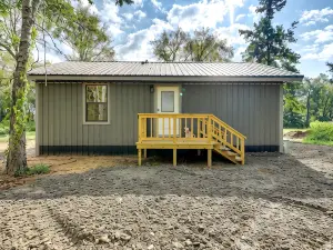 Pet-Friendly Broken Bow Cabin Near Lukfata Creek!