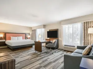 Hampton Inn & Suites Tulare