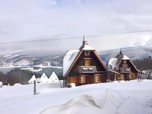 Konaci Zaovljanska Jezera