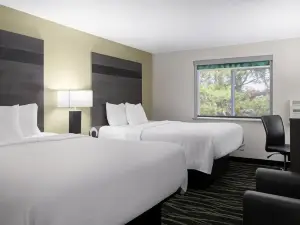 Baymont by Wyndham Liberty MO