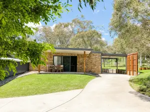Hamilton House - Snowy Mountain Luxury Villas