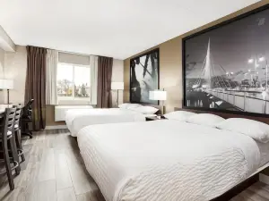 Super 8 by Wyndham Winnipeg West