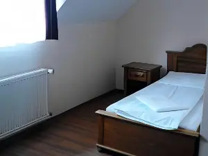 Horvathkert Panzio es Etterem