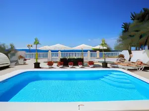 Villa Triana-Adults Only