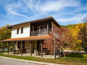 Ostrova Holiday Village