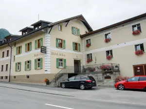 Hotel Adler Garni