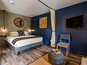 Treehouse Lodge