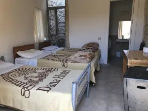 Dana Tourist Hotel