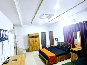 GB 25 Cottage's