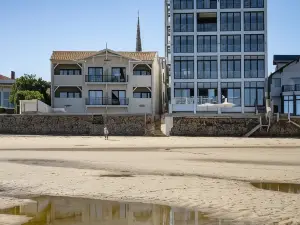 Les Vagues Hôtel & Spa