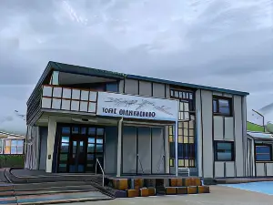 Helgrindur Guesthouse