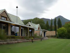 The Clarens Country House