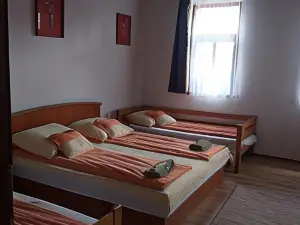 Heni Vendégháza